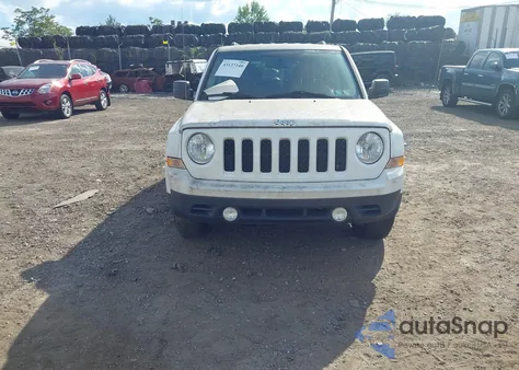 2015 Jeep Patriot Latitude из США, поврежденный, VIN 1C4NJRFB4FD125701